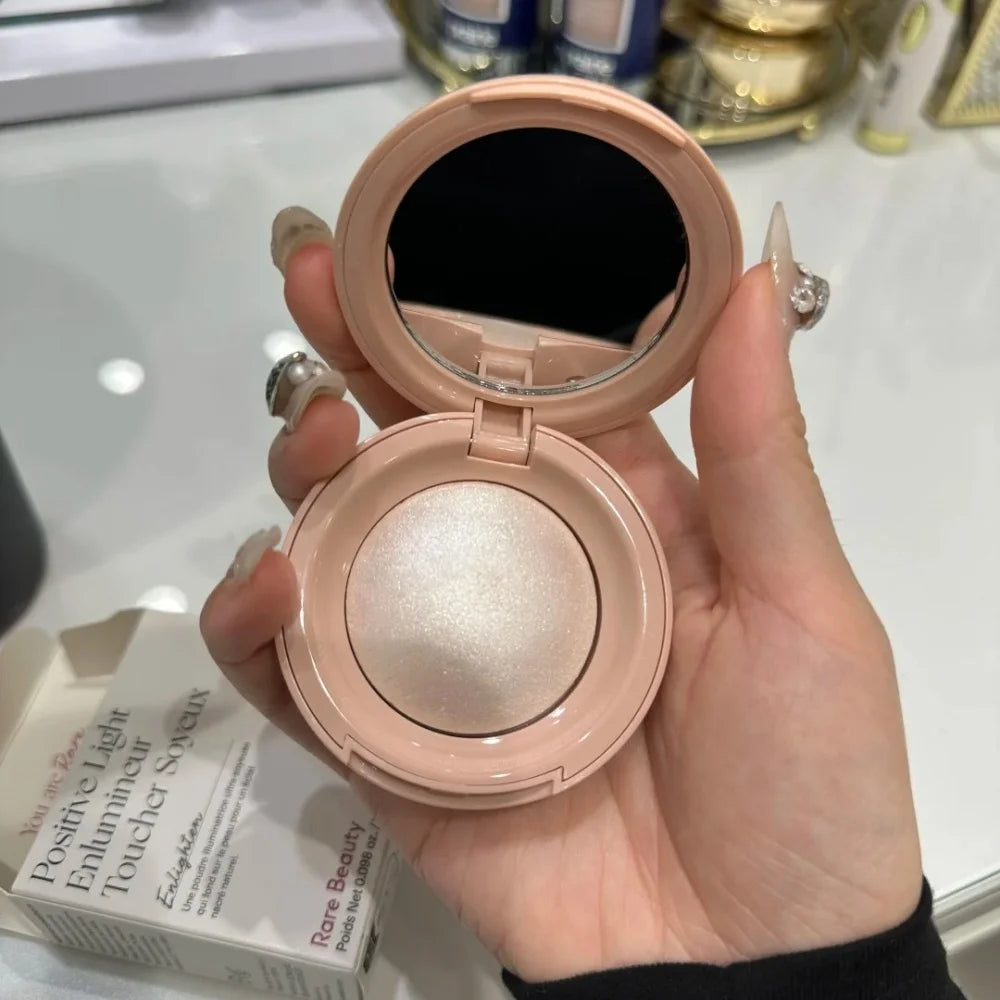 Rare Beauty Luminizer Highlighter
