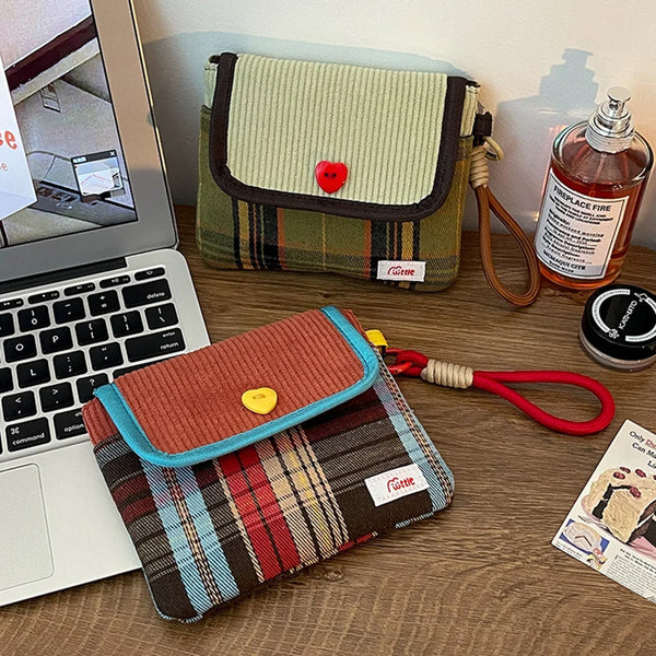 Retro Pouch Organizer